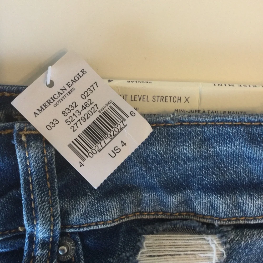 American Eagle NWT Outfitters Distressed High Rise Mini Blue Denim Skirt Size 4